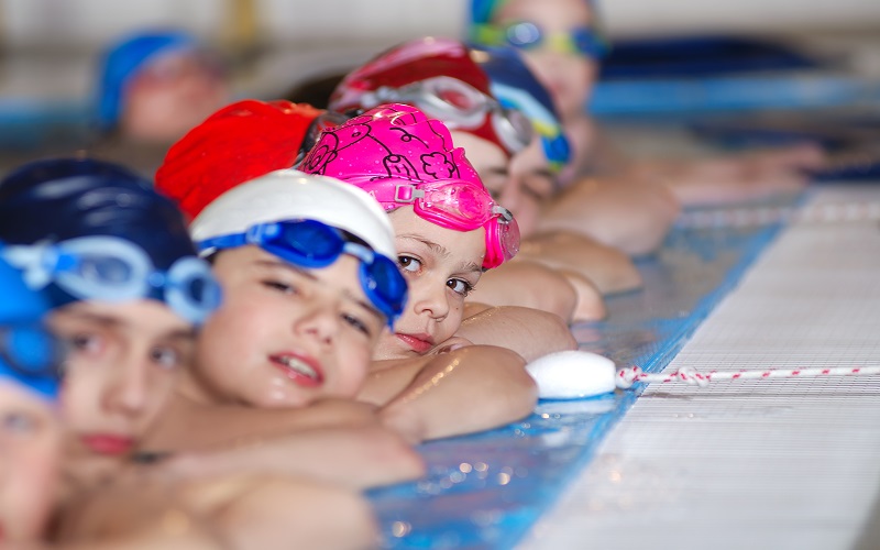 Puertas abiertas de clases colectivas de natación